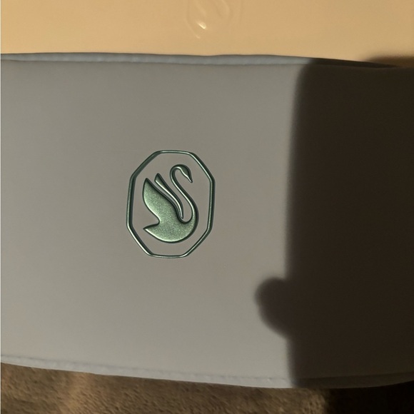 Swarovski Blue jewelry Case - Picture 3 of 3